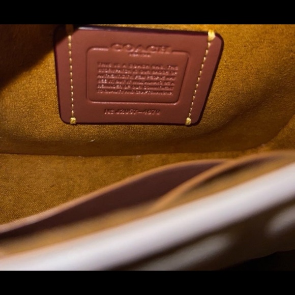 Coach Madison Shoulder Bag 16 With Quilting - Picture 8 of 11